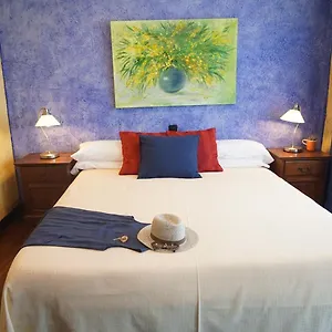 Tikar Hotel